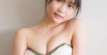 尾茂井奏良、写真集がエロい！ミスマガジンがチューブトップビキニで大きいおっぱいを見せつける！！（エロGIF動画）