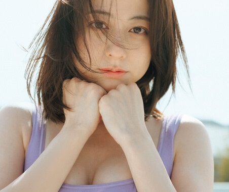 【朗報】杉本有美さん、36歳ラストグラビアで下乳解禁ｗｗｗｗｗ