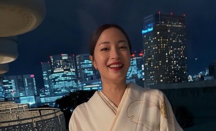 【画像】広瀬すずさん、盾におっぱいを乗せるwwwwwwwwwwwwwwwwww