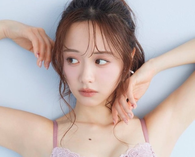 【写真】森香澄さん（30）ピーチジョンの下着モデルに就任　完全に尻出し