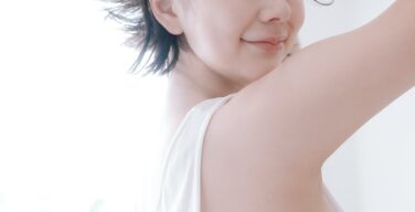 【画像】村重杏奈さん(27)、人生最後の写真集で横乳丸出しｗｗｗｗｗ