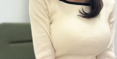 【画像】巨乳お天気お姉さん