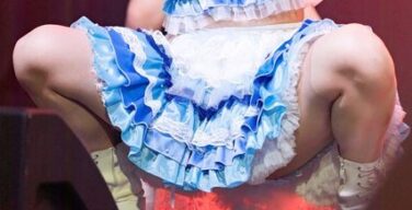 【朗報】174cmの元地下アイドルさんの太ももwwwwwwwwwwwww